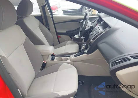 2013 Ford Focus Se z USA, uszkodzony, nr VIN 1FADP3K29DL204383